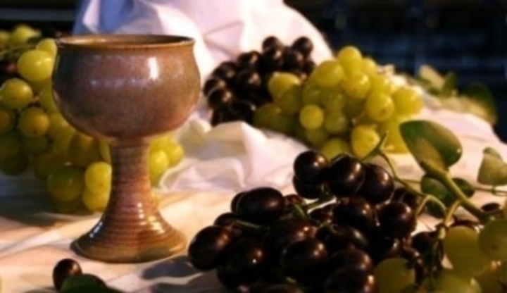Hroznové víno a pohár