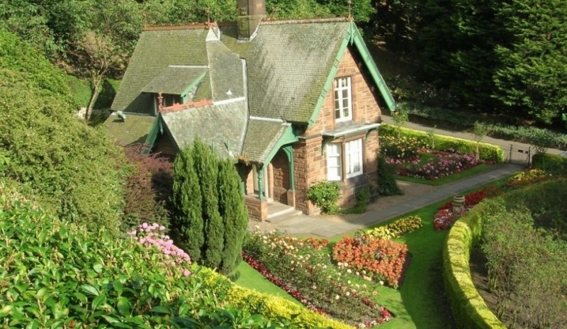 Dům s krásnou zahradou